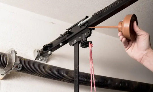 Choosing the Right Garage Door Lubricant