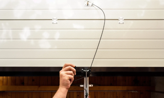 Signs You Need a Garage Door Lock Replacement